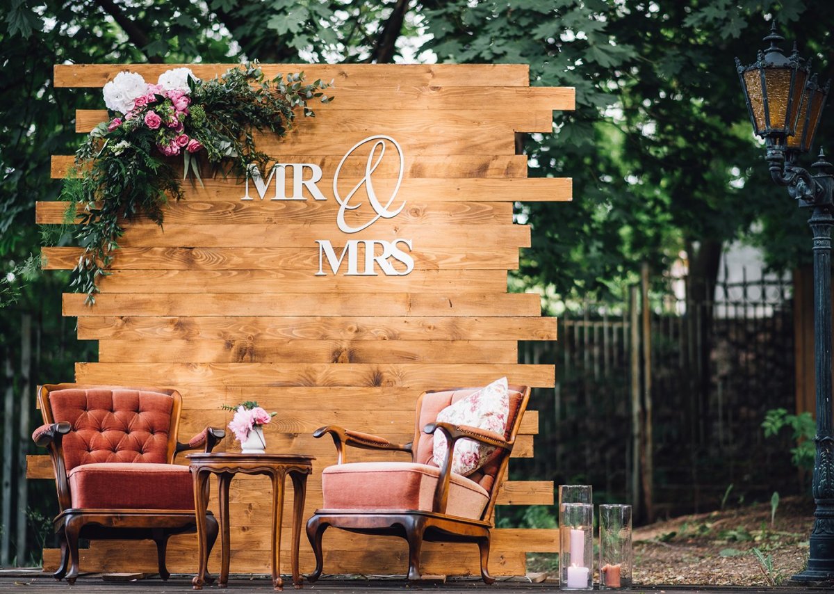 Фотозона в стиле рустик