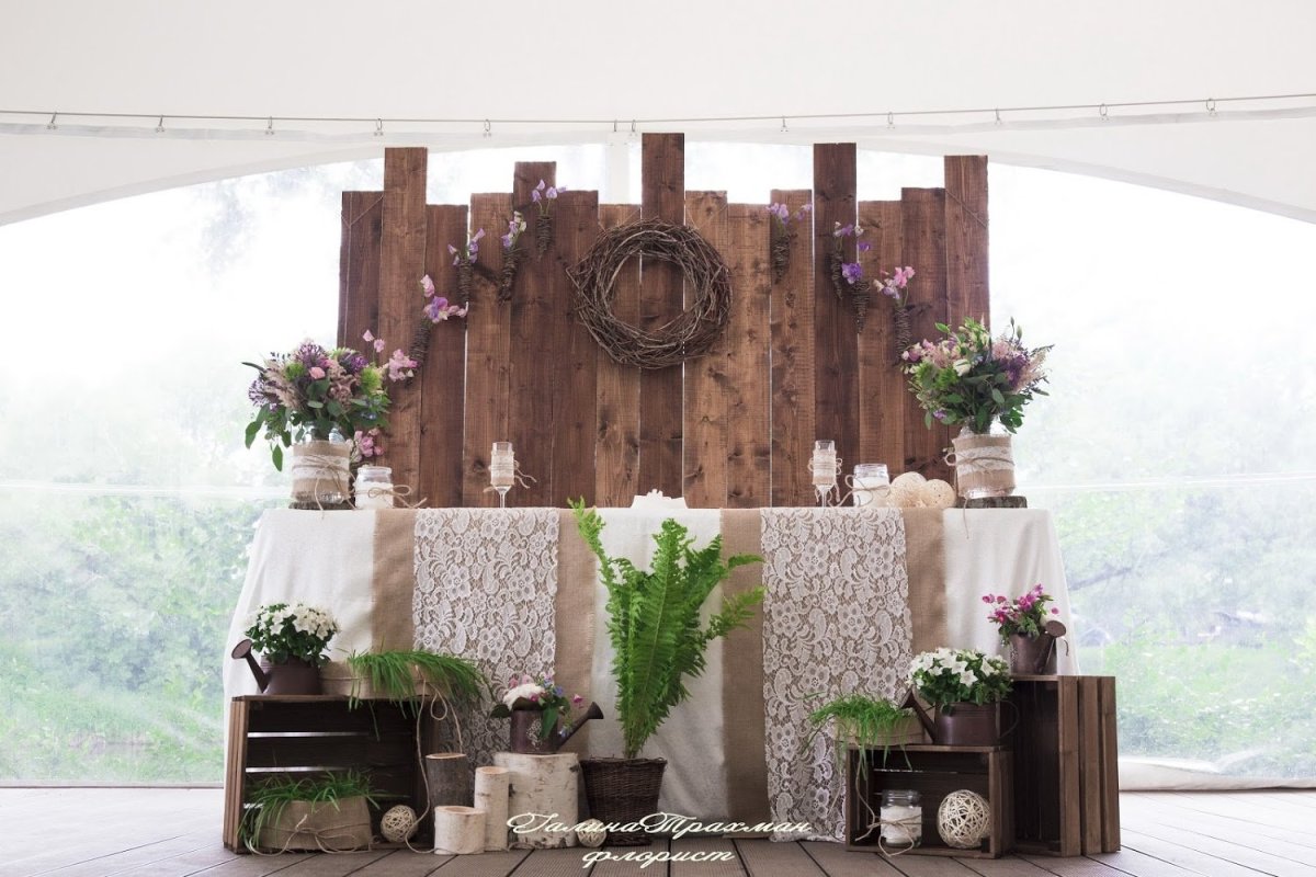 Банкетный зал в стиле рустик