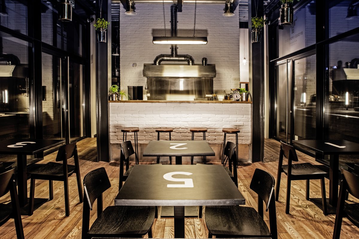 Интерьер ресторана «Моондзун»