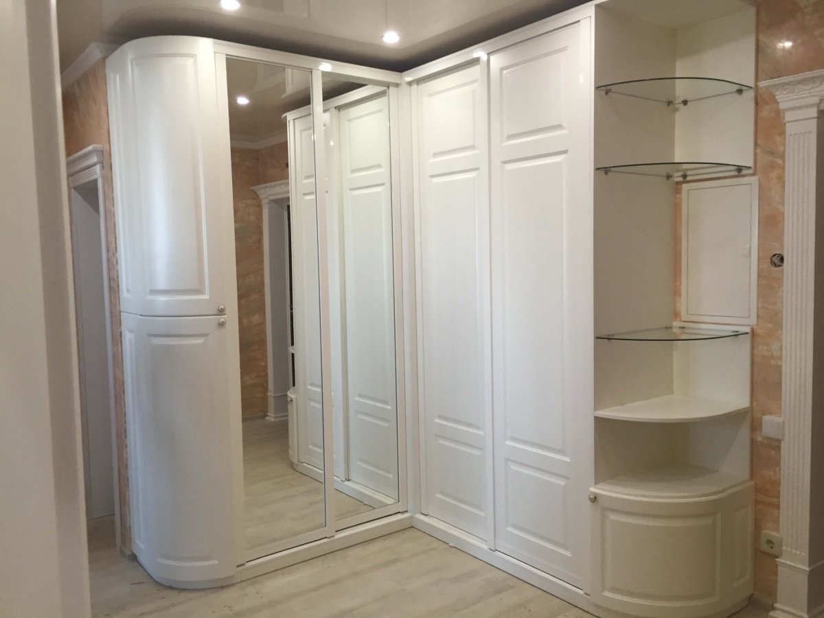 Организация шкафа в спальне