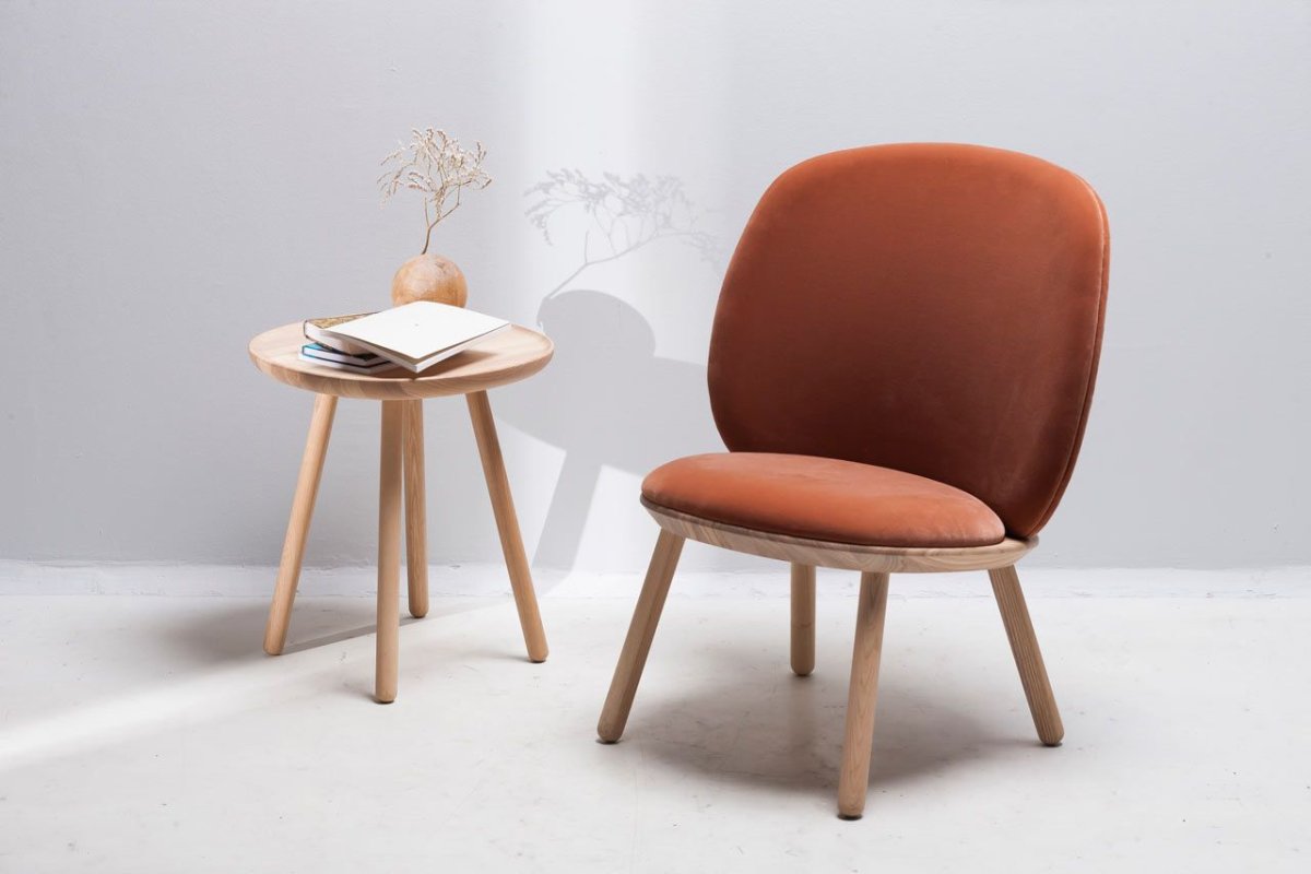 Терракотовые стулья в интерьере