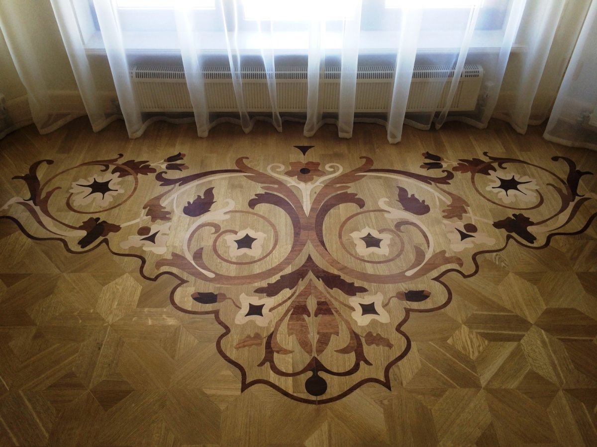 Деревянный инкрустированный пол