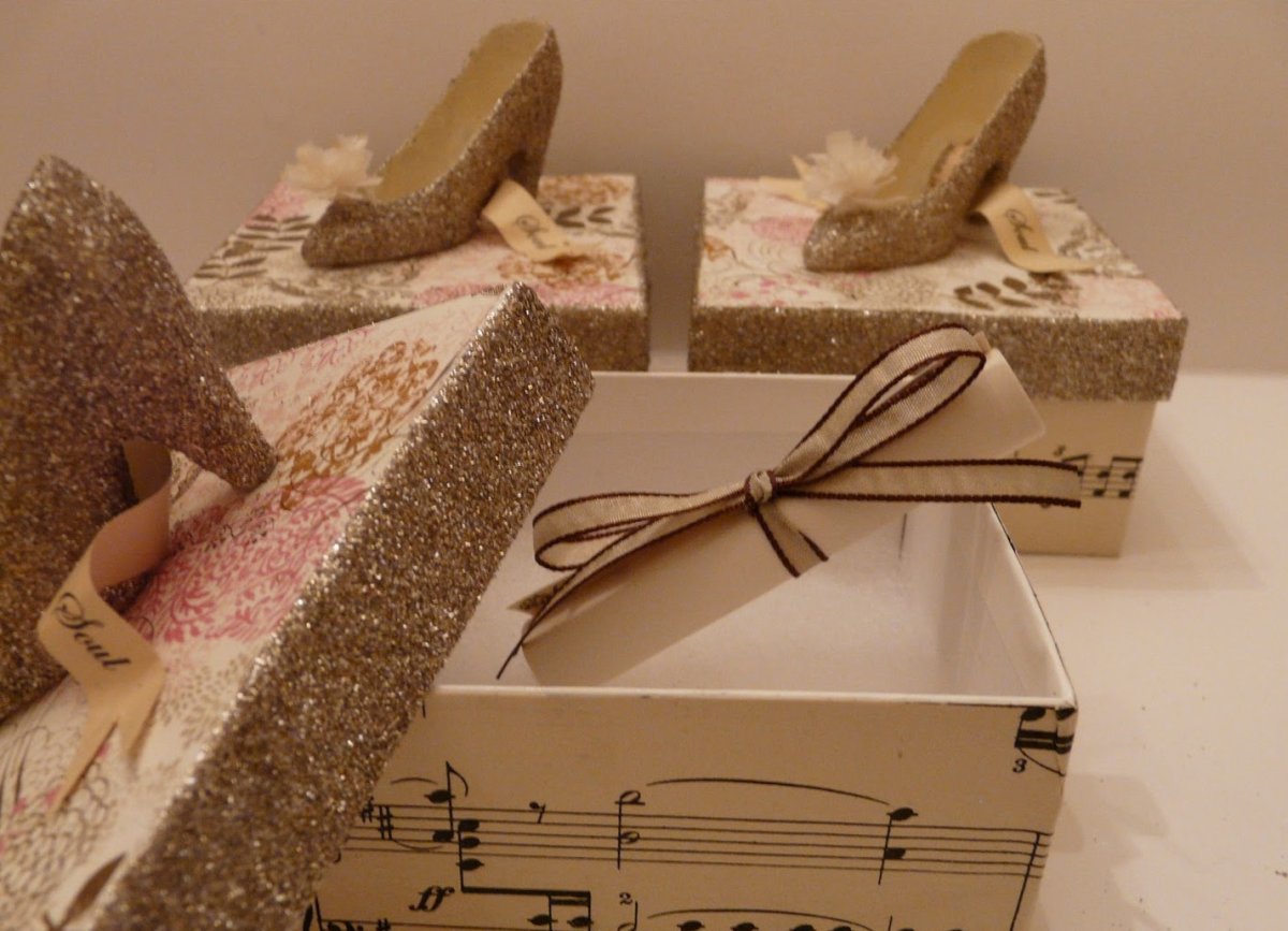 Декор коробки красками