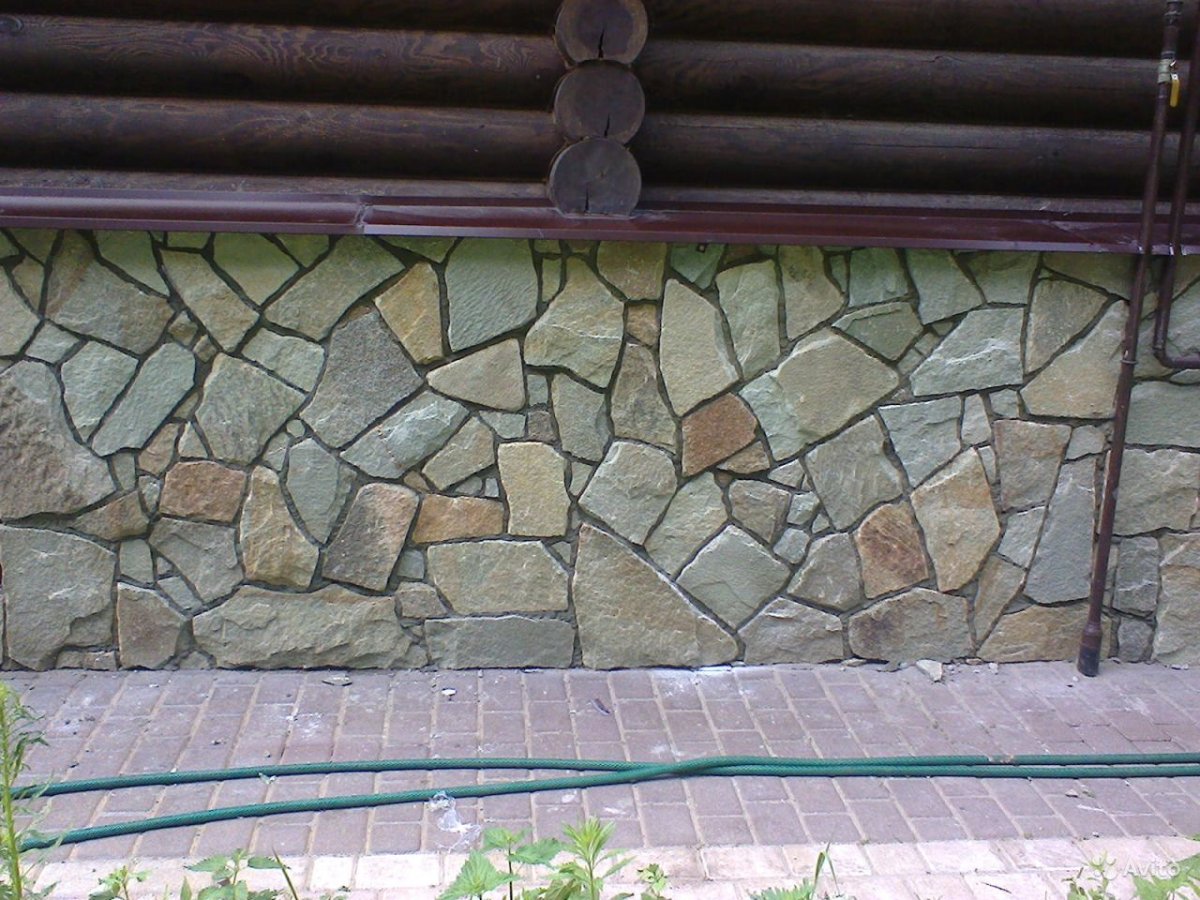 Облицовочный камень для цоколя веранды