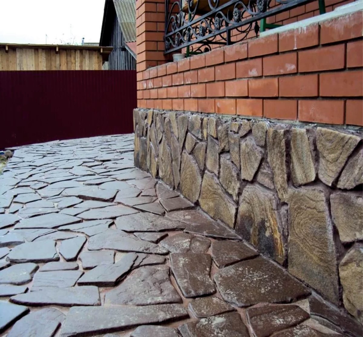 Отделочный камень для цоколя