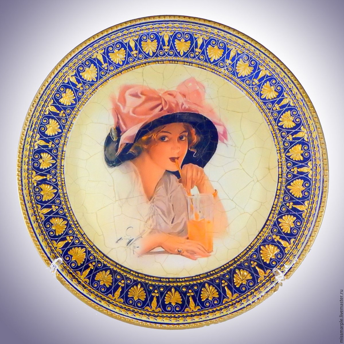 Старинные тарелки