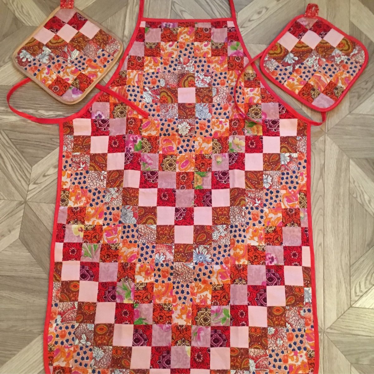 Лоскутный фартук