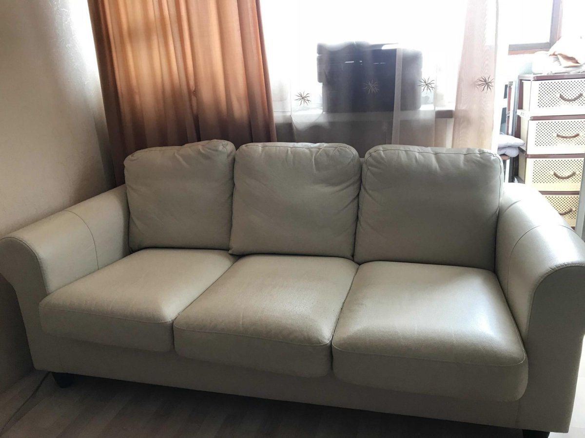 Диван 2-местный клиппан Кимстад белый