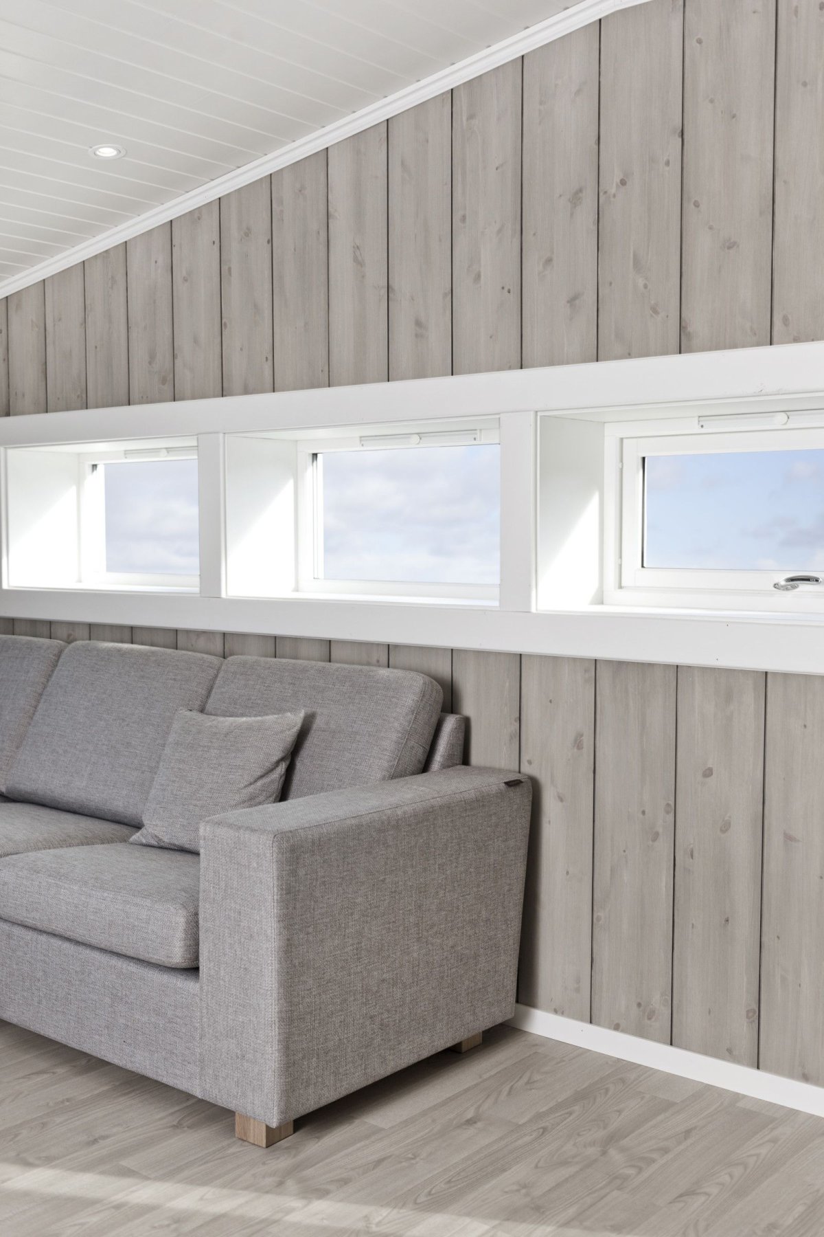 Лак Тиккурила панели Ясся матовый