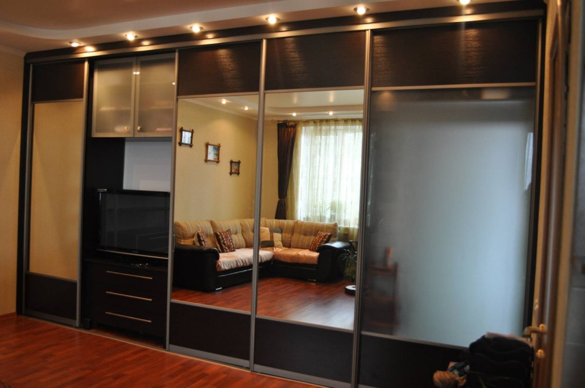 Компьютерный шкаф