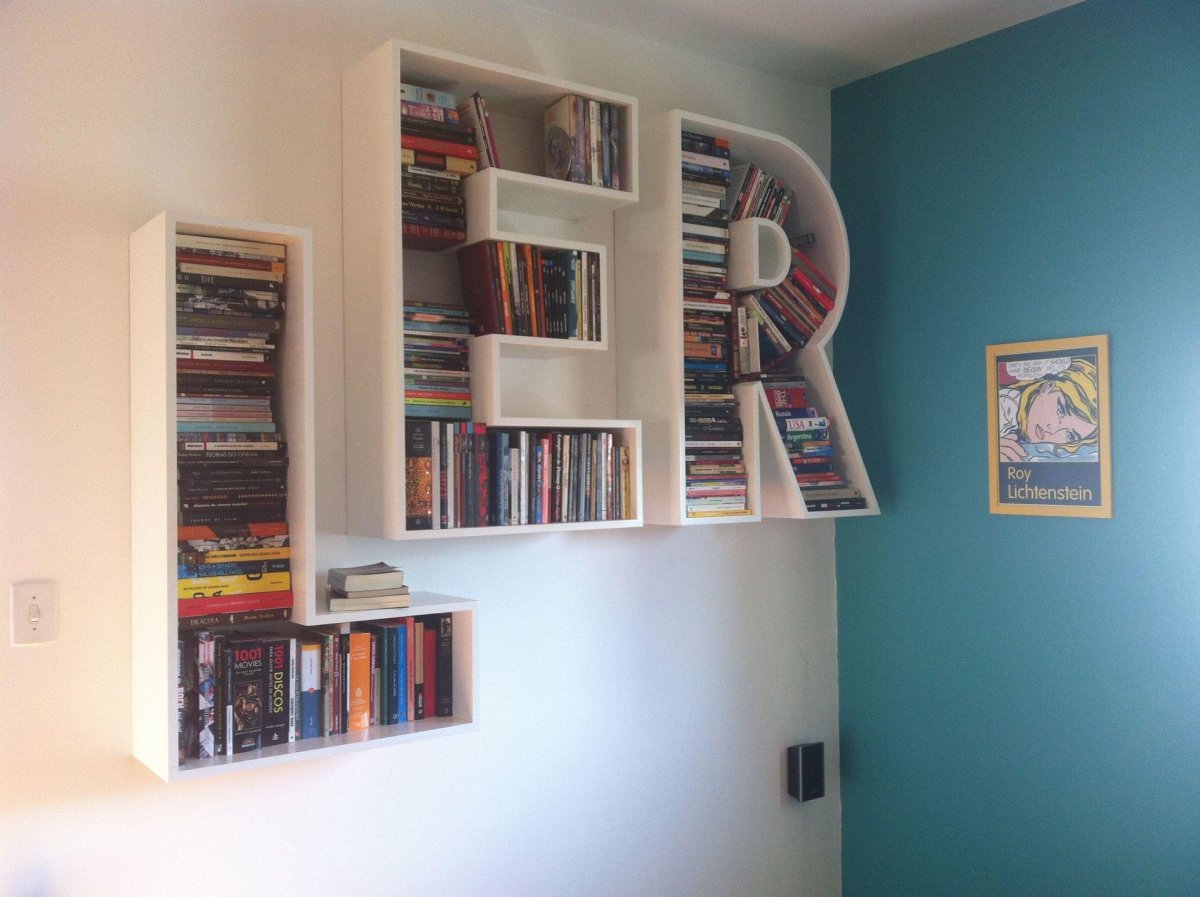 Книжные полки для подростка