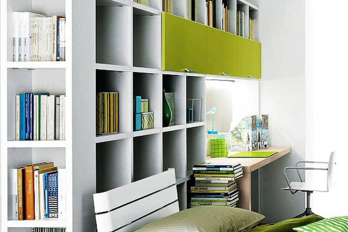 Угловая книжная полка