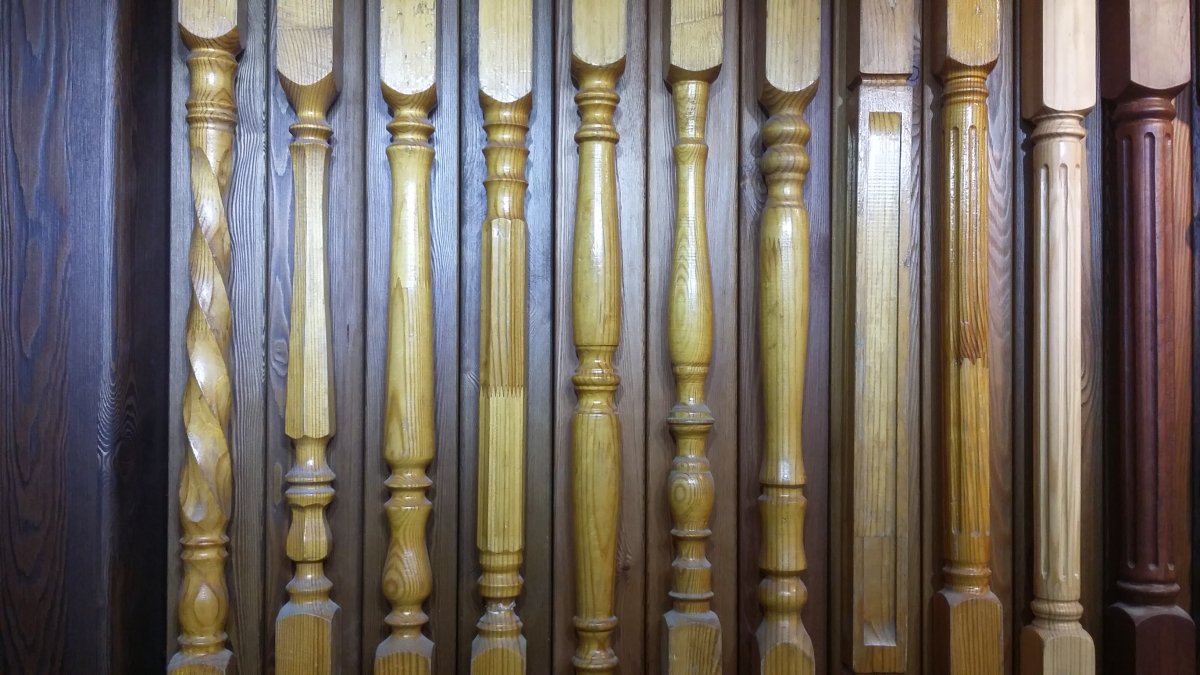 Деревянные балясины для лестниц