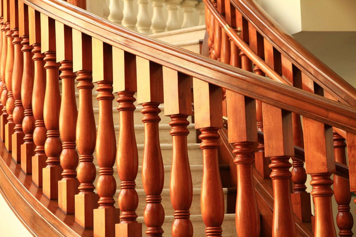 Балясины на прозрачном фоне