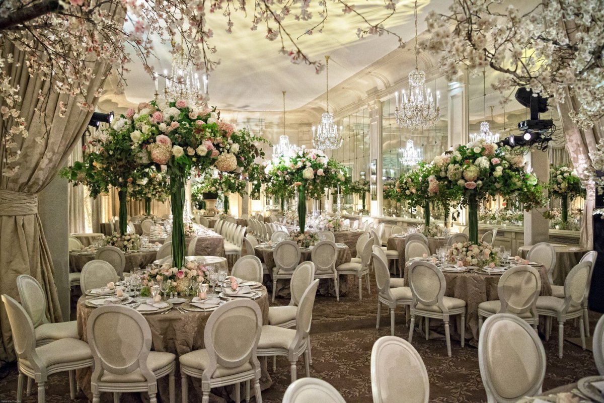 Лианна Гарден Холл