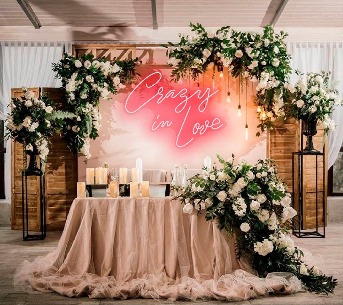 Украшение свадебного зала