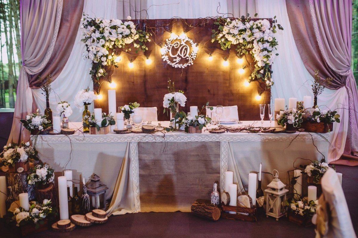 Свадебная сцена