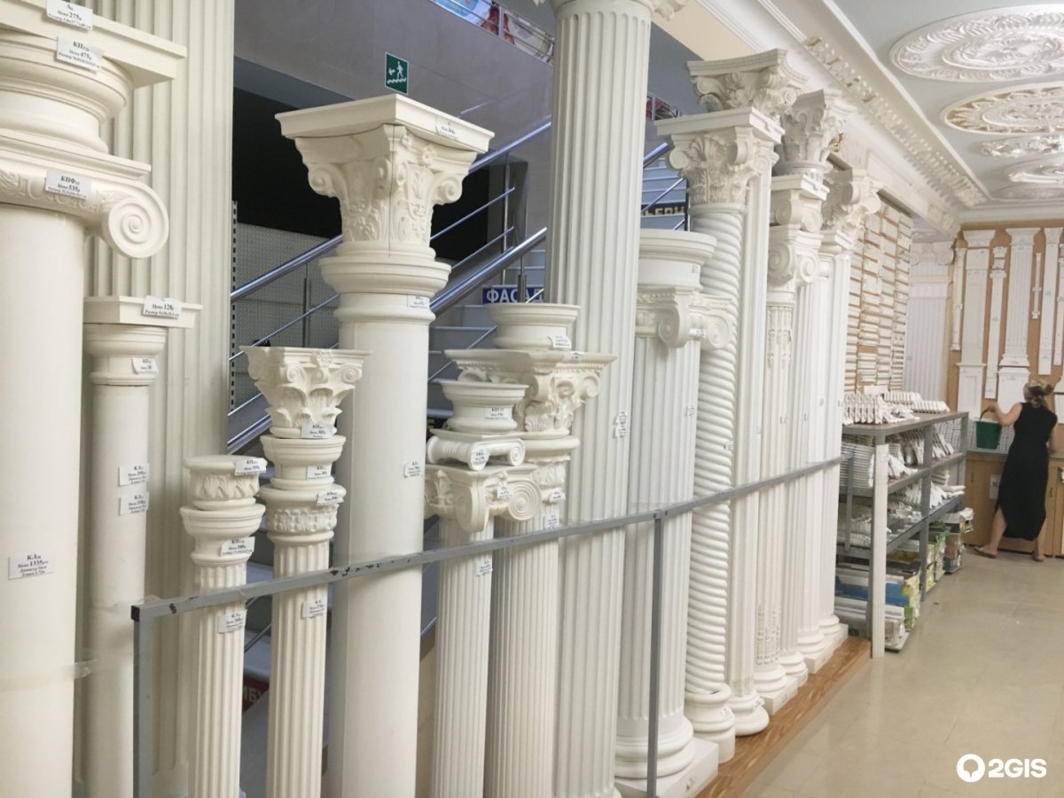 Гипсовые колонны в интерьере