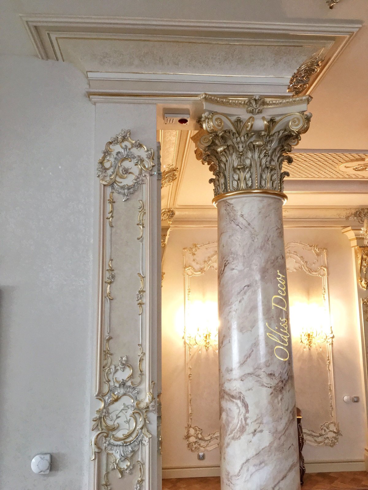 Декоративные колонны для камина