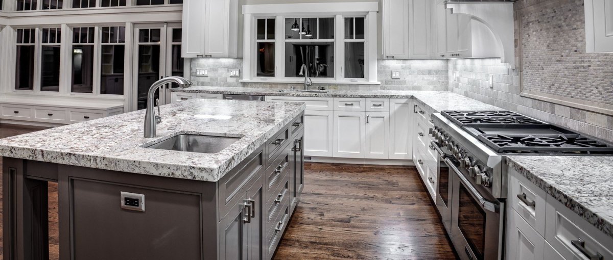 Гранит Рокфорд столешница Зов