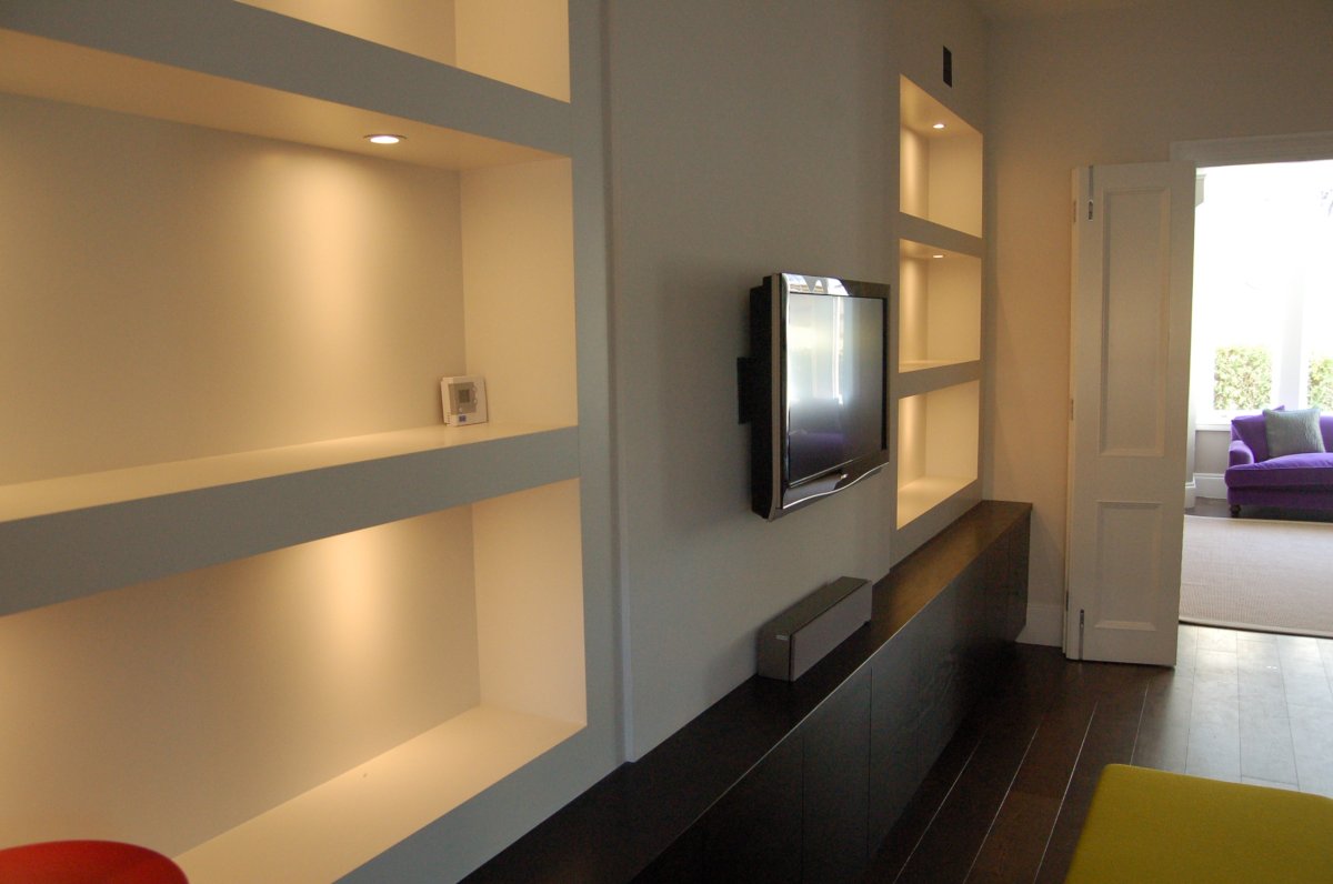 Ниша шкаф в стене