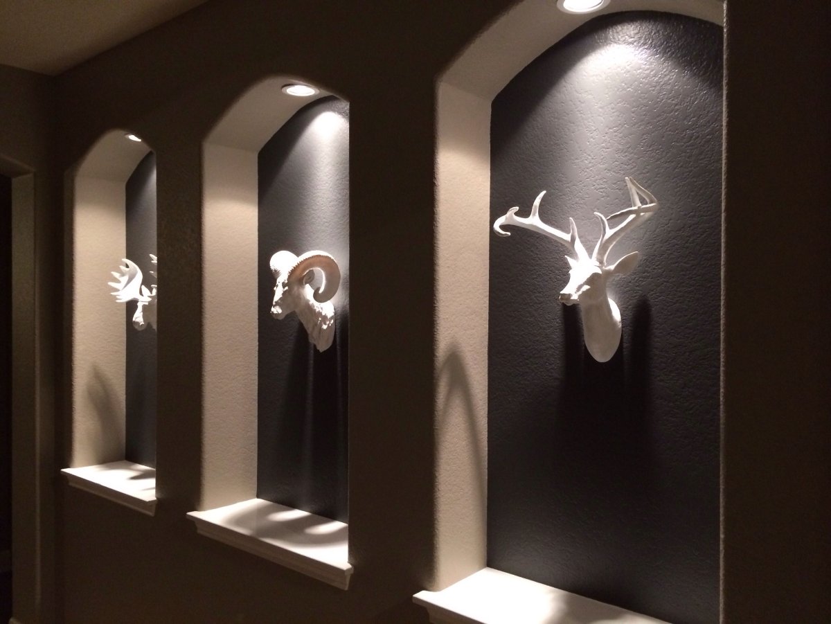 Украсить нишу в стене