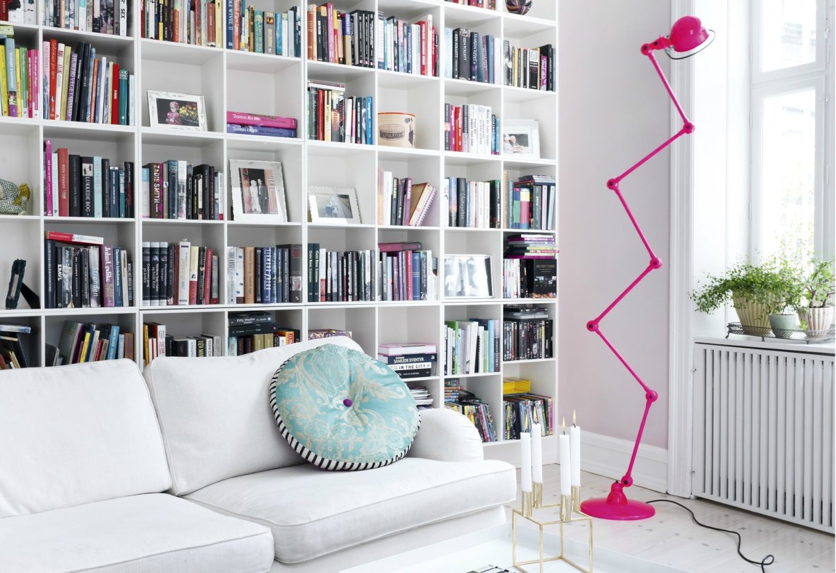 Белые полки для книг