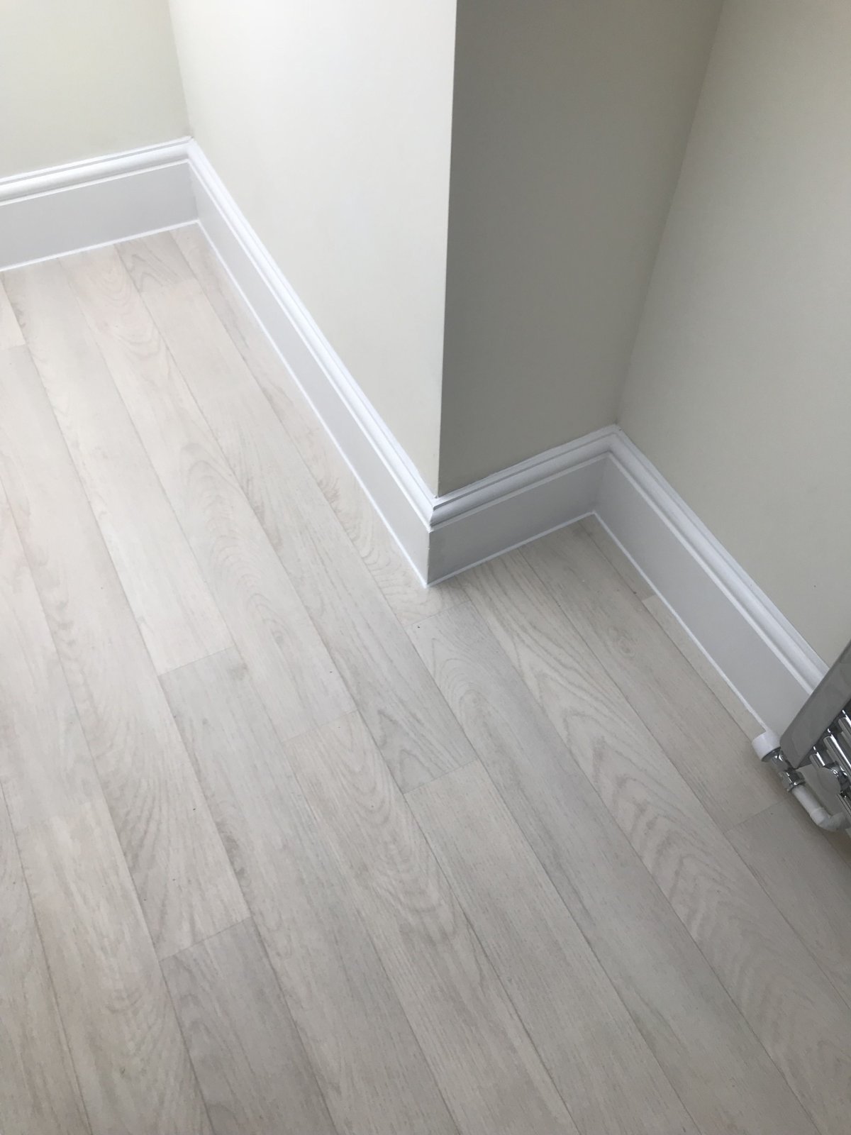 Молдинги для стен