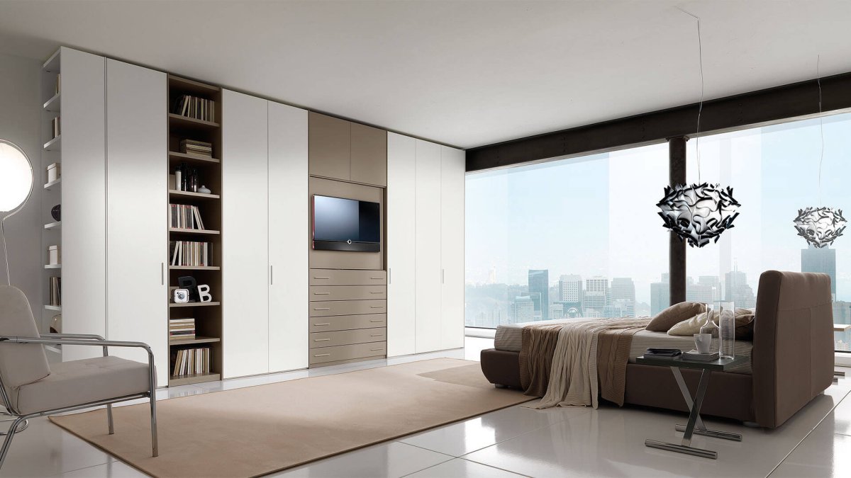 Встроенный шкаф-купе в гостиную