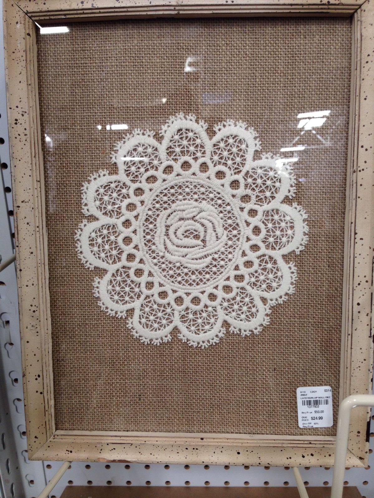 Панно из вязаных салфеток