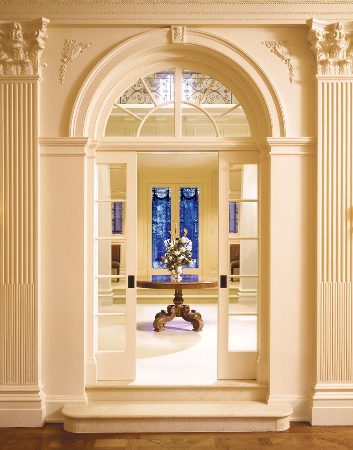 Лепнина на фасаде