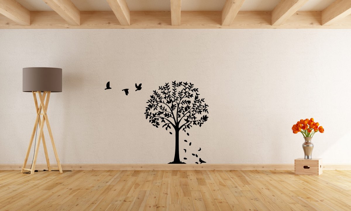 Интерьер с пустой стеной