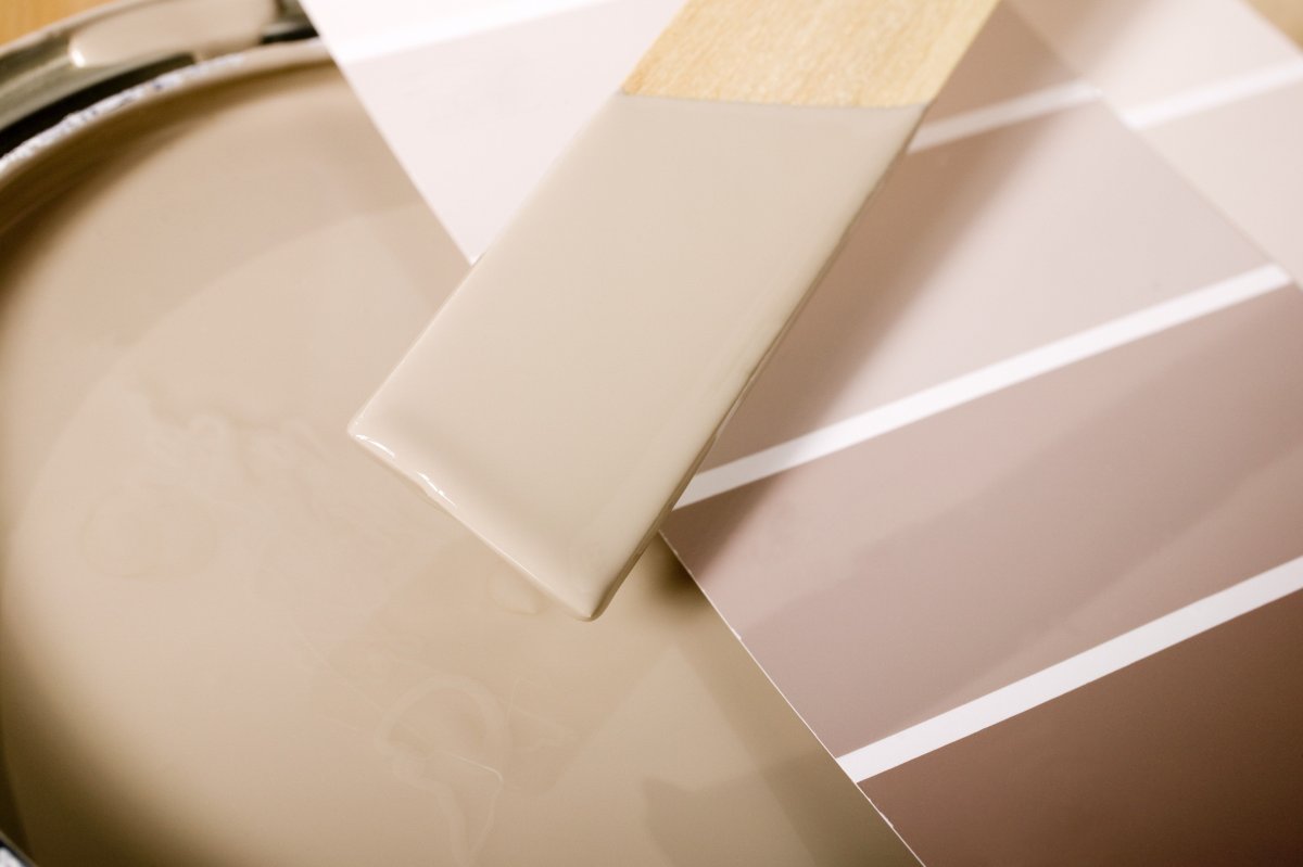 Бежевая краска длятстен