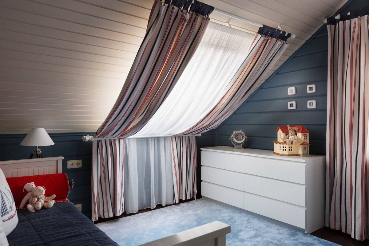 Занавески на треугольные окна