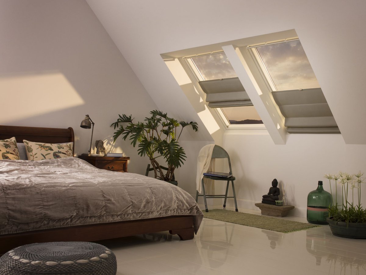 Освещение на скошенном потолке