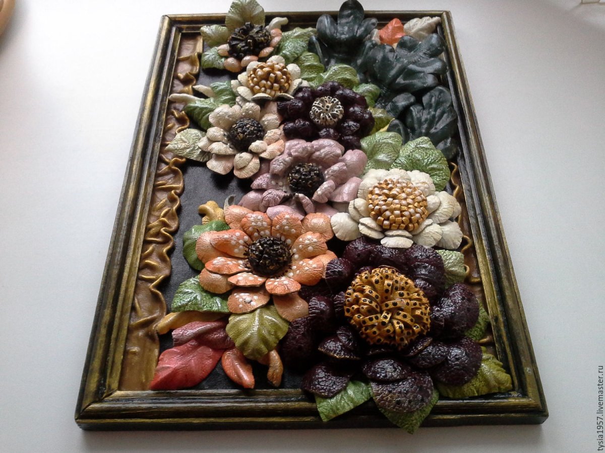 Осенняя мозаика из природного материала