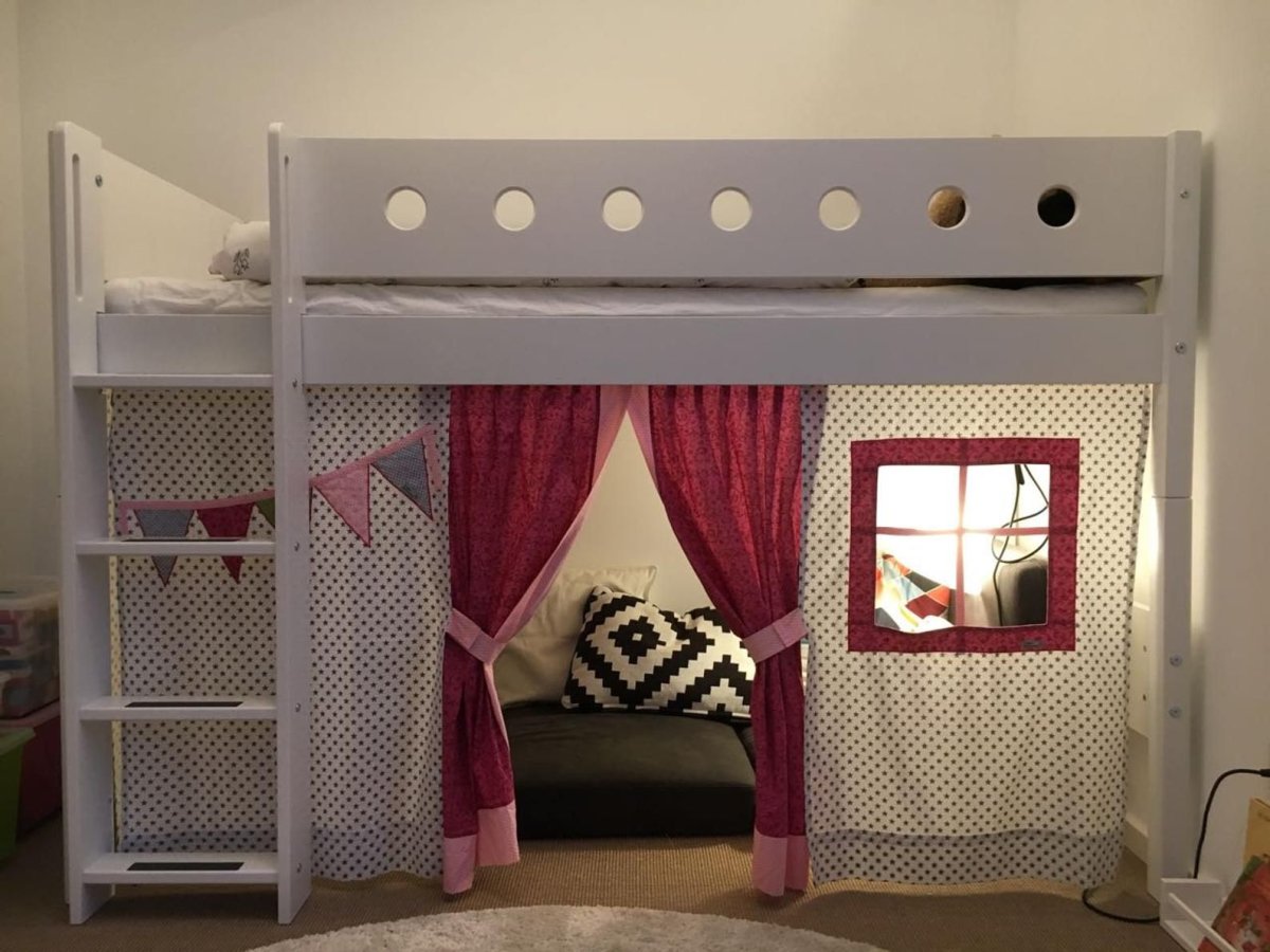 Шторы на двухъярусную кровать