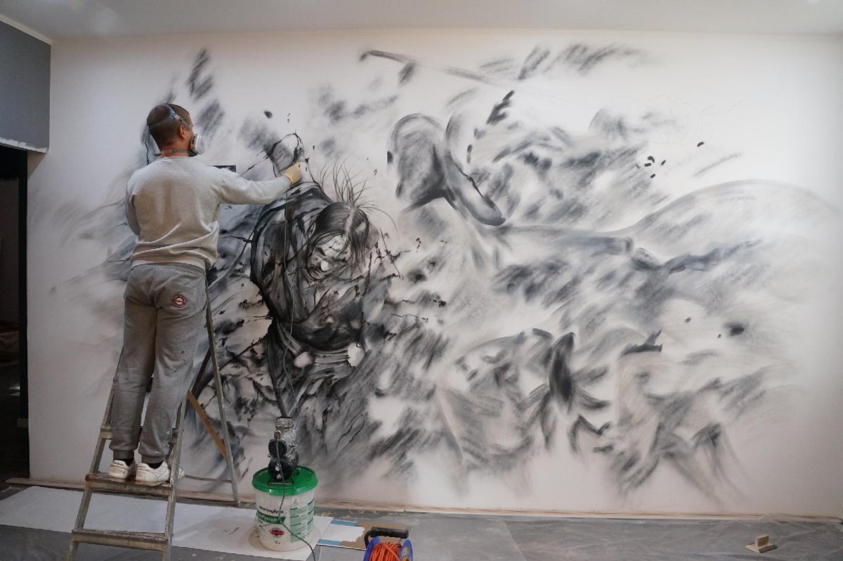 Рисованием красками в баллончиках