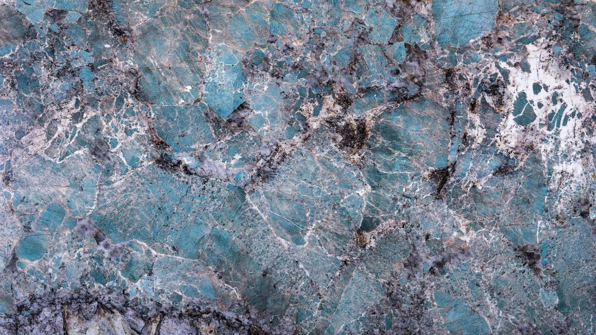 Зеленовато голубой Аквамарин