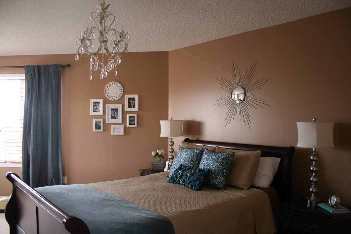 Декор спальни цвета капучино