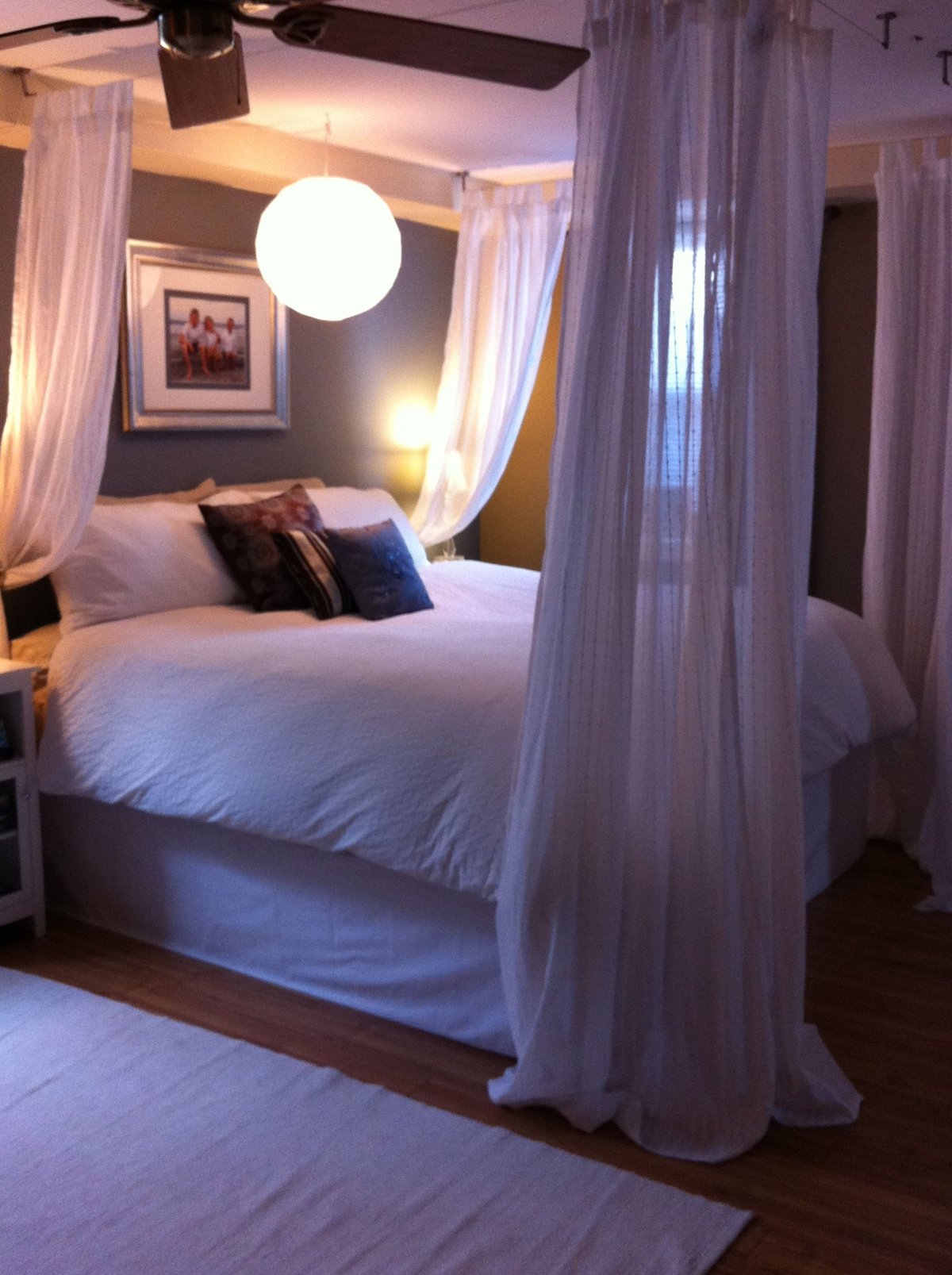 Балдахин икеа розовый