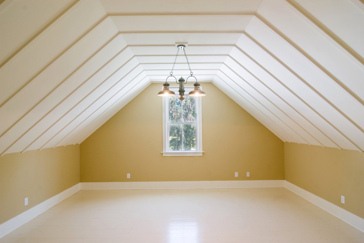 Светло сиреневые стены