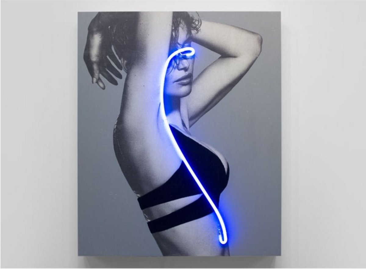 Неоновые граффити