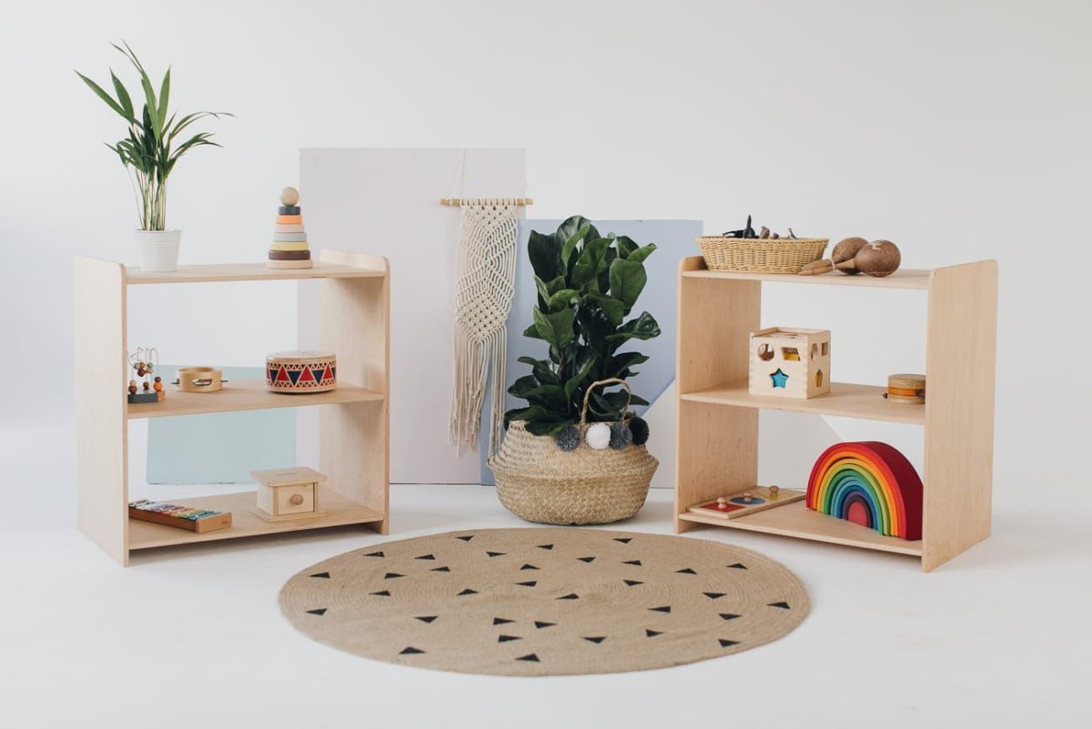 Шкаф для детских игрушек Монтессори