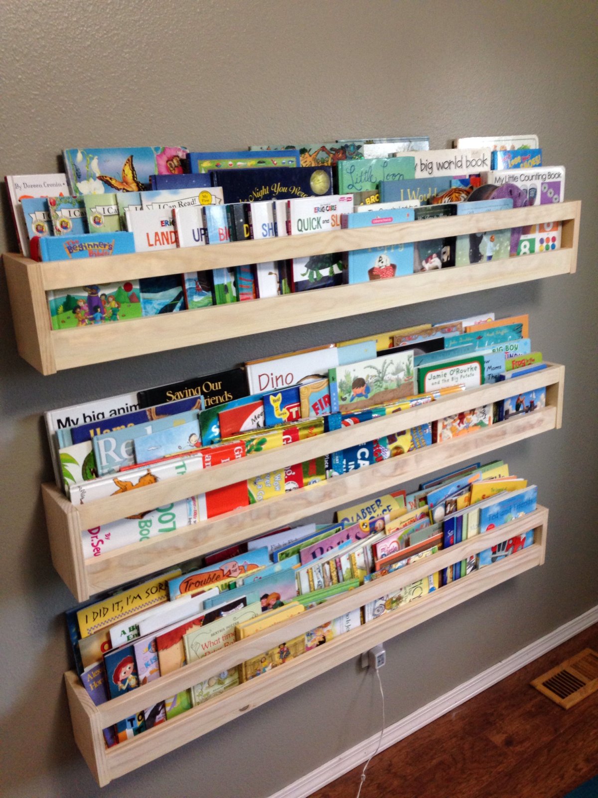 Навесная полка Монтессори