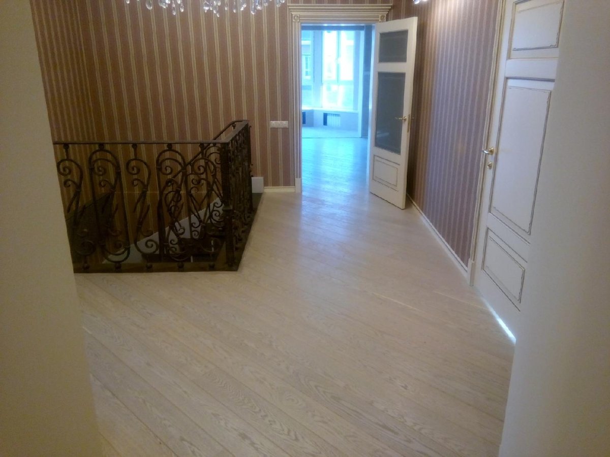 Ламинат коттедж в работе