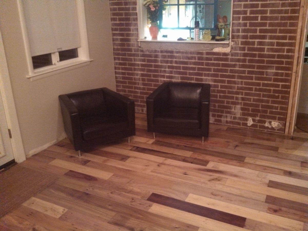 Потолок из паллет