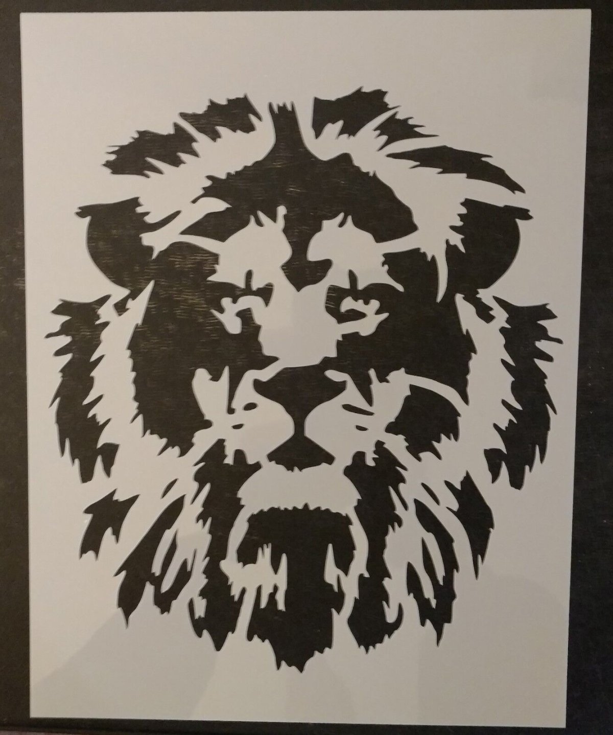 Голова Льва