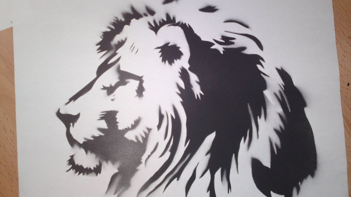 Лучшие трафареты Льва