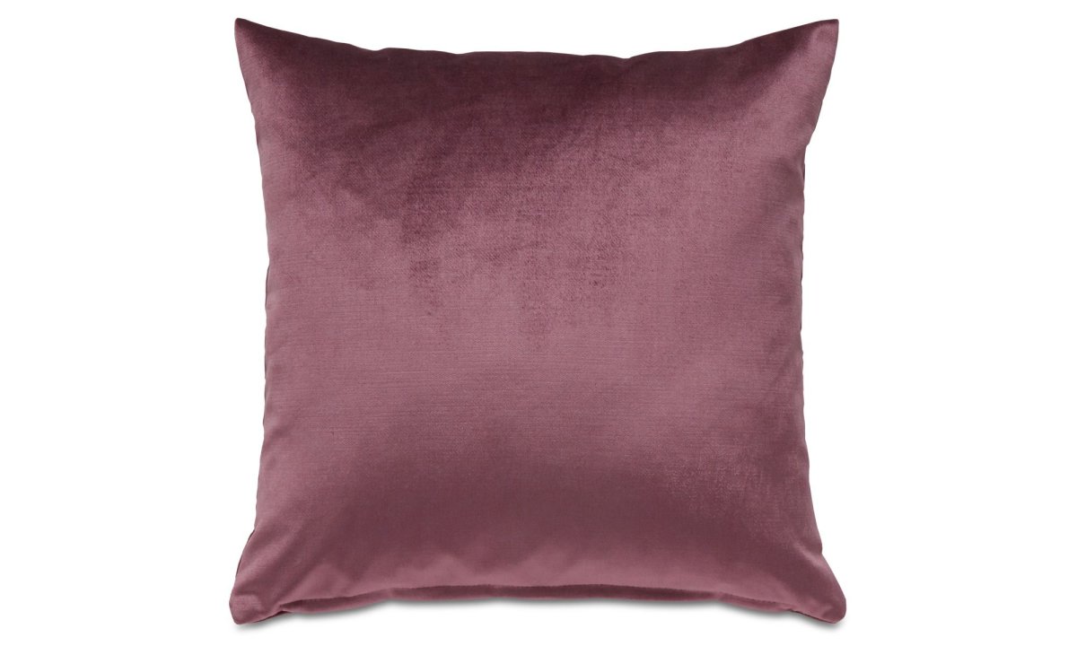 Подушка из бархата на белом фоне